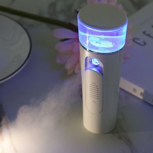 便携式喷雾仪使用指南 从保湿到焕肤的全能神器